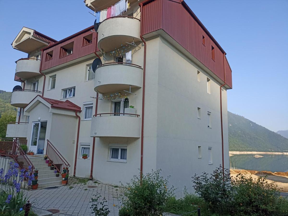 Apartment Lake Story Plužine Eksteriør billede